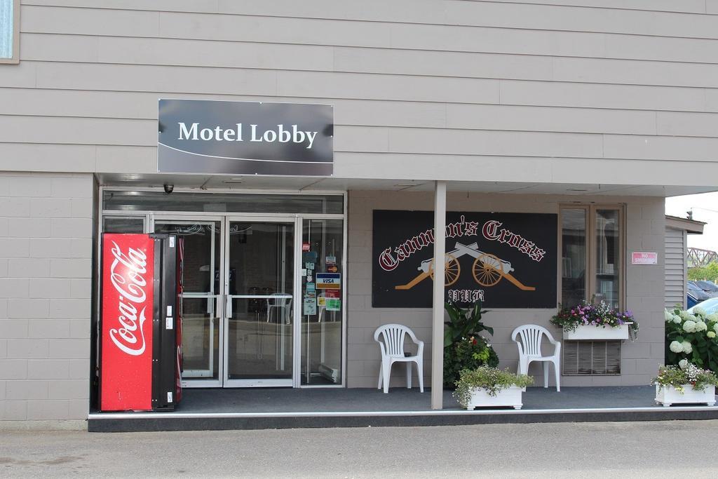 The Fort Nashwaak Motel Fredericton Eksteriør bilde