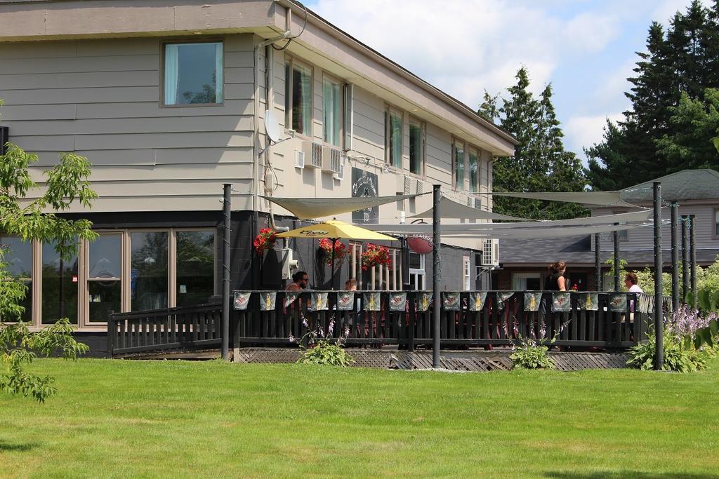 The Fort Nashwaak Motel Fredericton Eksteriør bilde
